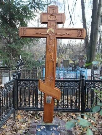 Крест на могилу из металла